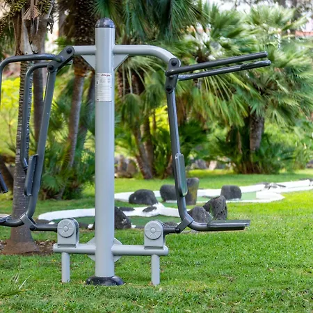 Parque Vacacional Eden Resort