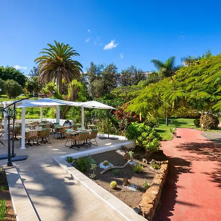 Parque Vacacional Eden Resort