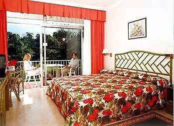 Parque Vacacional Eden Feriested 4*